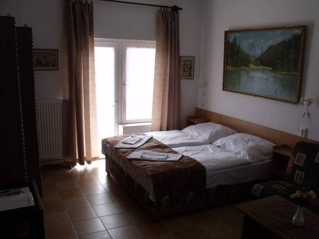Korona Panzio Balatonfüred Exterior foto